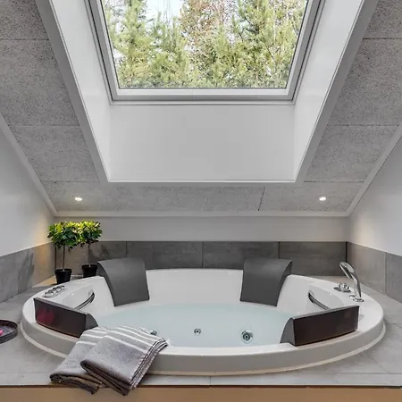 Lilie - 270m From The Sea By Interhome * Hals