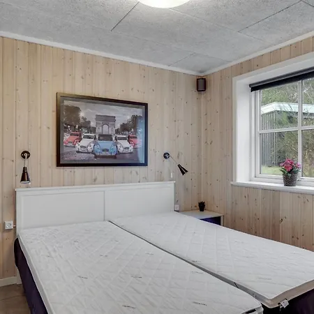 Lilie - 270m From The Sea By Interhome